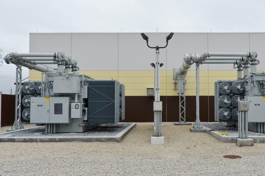 A power generator intended for industrial use symbolizing the categories of generators