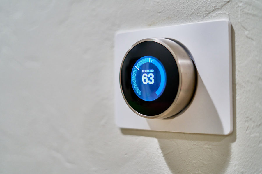 Image of a smart thermostat depicting the best smart thermostat in the market